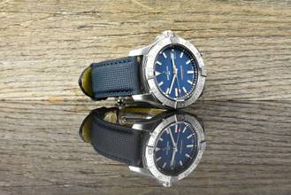 Thumbnail von Breitling Avenger Automatic 42 Blue / Faltschließe / Stahl - B&P 2023