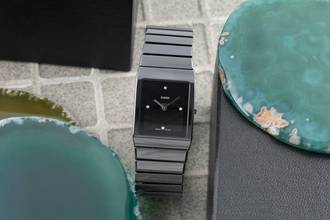 Thumbnail von Rado Ceramica Diastar Ceramica Keramik / Titan Quarz Damenuhr Ref. R21702702 B&P 2023