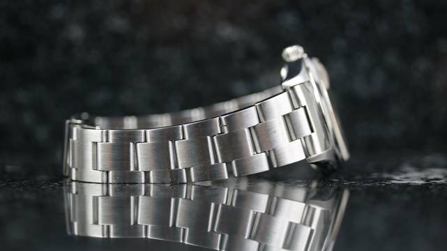  Rolex Oyster Perpetual Date Champagne Lemon faded - Top Condition - 1997 