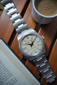 Rolex Oyster Perpetual Stainless Dial (2025) Cadran beige 11/2025