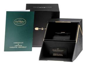 Thumbnail von Girard Perregaux Laureato Ref.81010-11-634-11A 2025 Full Set Ungetragen