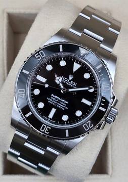  Rolex Submariner (No Date) 41mm 124060 Chronometer Like New Condition Full Set 5-2023 