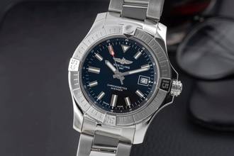  Breitling Avenger Stahl Automatik Herrenuhr Ref. A17318101B1A1 Box & Papiere 