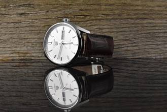 TAG Heuer Carrera Calibre 5 Date Day Silver Dial Automatik - Full Set 2024 