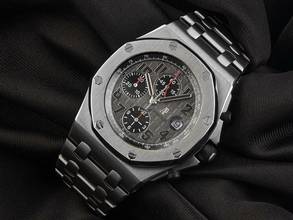 Thumbnail von Audemars Piguet Royal Oak Offshore Chronograph Ref.26170TI.OO.1000TI.01 2014 Full Set sehr gut Vintage Royal Oak Offshore Titan