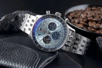 Thumbnail von Breitling Navitimer 01 Chronograph 43 Eisblau Ref. AB0138241C1A1 B&P