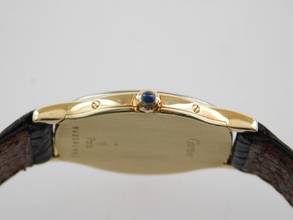 Thumbnail von Cartier Santos Dumont Arcade Paris Handaufzug 18 Karat Gelbgold mit Original Band und Schließe mit seltener 18 Karat Weißgoldlünette 24 x 31 mm Rarität
