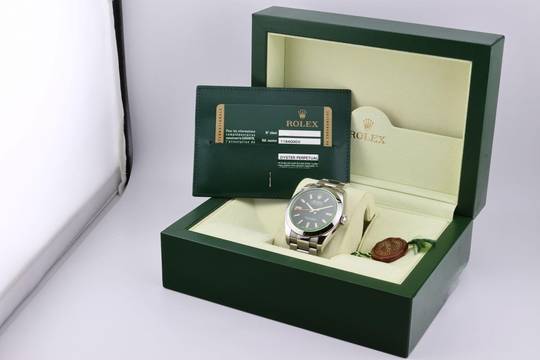  Rolex Milgauss Black Dial - 116400GV 
