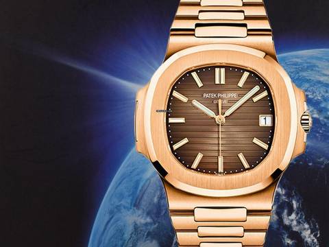  Patek Philippe Nautilus 5711/1r-001 Cal. 26-330 Sc Rose Gold 