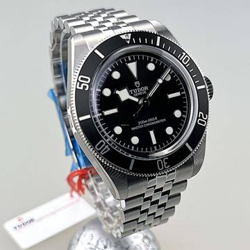  Tudor Black Bay Master Chronometer Stahl 41mm neu/ungetragen LC100 EK01/2026 voll verklebt fünfreihiges Stahlband mit T-fit Schließe Full Set 