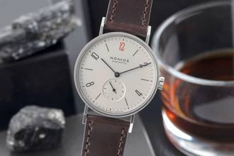 Thumbnail von NOMOS Tangente For Doctors without Borders Box & Papiere Limited Edition