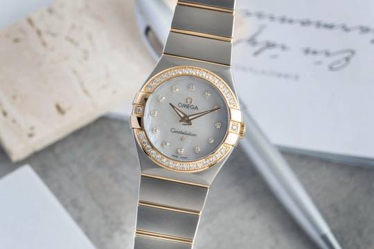  Omega Constellation Quartz Stahl / Gold Quarz MOP Ref. 123.25.27.60.55.003 895.1011 