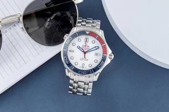  Omega Seamaster Diver 300 M Commander´s Watch James Bond 007 212.32.41.20.04.001 