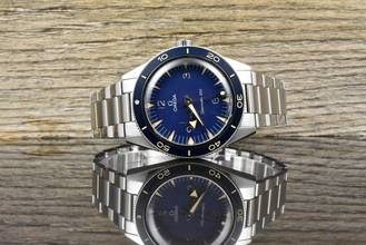  Omega Seamaster 300 Co-Axial Master Chronometer MINT / NEUWERTIG - NAVY BLUE - 2024 