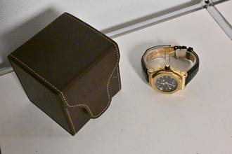 Thumbnail von Audemars Piguet Royal Oak Offshore Triple Calendar Date 18k Yellow Gold 25808