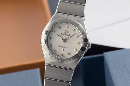  Omega Constellation Ladies Stahl Diamonds MOP Dial Quarz Damen Ref.131.10.25.60.55.001 