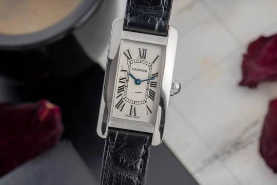  Cartier Tank Américaine 18k (0,750) Weissgold Quarz Damenuhr Ref. W2601956 2489 