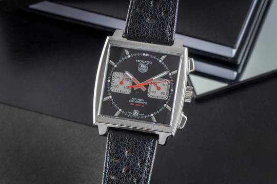  TAG Heuer Monaco Calibre 12 Chronograph Automatik Stahl Herren Ref. CAW2114 B&P 2010 