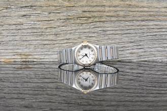 Thumbnail von Omega Constellation Ladies Quarz Lady UNGETRAGEN / NOS - Mother of Pearl Diamond Dial