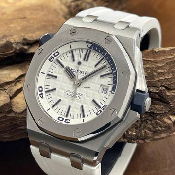  Audemars Piguet Royal Oak Offshore Diver Offshore Diver 42 - Ref. 15710ST.OO.A010CA.01 AP EXTRACT 