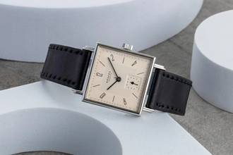 Thumbnail von NOMOS Tetra 27 Glashütte Tetra 27 Edelstahl Handaufzug Herrenuhr Ref. 401 Klassiker