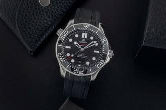  Omega Seamaster Diver 300 M Co-Axial Keramik 210.32.42.20.01.001 B&P 