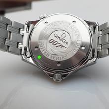 Thumbnail von Omega Seamaster Diver 300 M James Bond 40 Anniversar 25378000 top cond. not polished in its original condition!