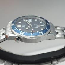 Thumbnail von Omega Seamaster Diver 300 M James Bond 40 Anniversar 25378000 top cond. not polished in its original condition!