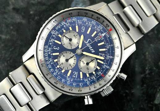 Sinn 903 rare Vintage Navigation Chronograph | blue & purple dial | Titanium