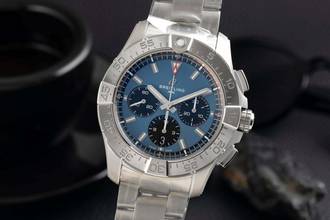  Breitling Avenger B01 Chronograph 44 Edelstahl Ref. AB0147101C1A1 