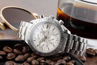 Thumbnail von Omega Speedmaster Date Chronograph Steel Automatic Ref. 3211.30.00