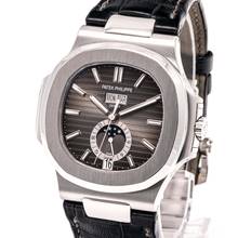  Patek Philippe Nautilus Annual Calendar – 5726A-001 – like NEW – 07/2019 Full Set 