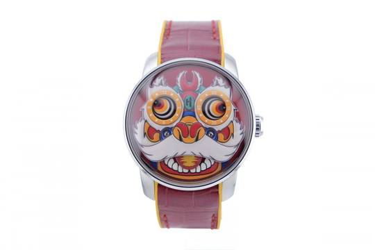  Lucky Harvey Red Lion Dance Moving Eye - Unworn - Box+Papers Red Lion 2025 