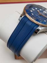 Thumbnail von Omega Seamaster Diver 300 M 42mm 210.22.42.20.03.002 Blue dial Sedna Gold/Steel Very Good Full Set 11-2023