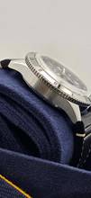 Thumbnail von Breitling Super Avi B04 — Chronograph Gmt Full Set Special Edition