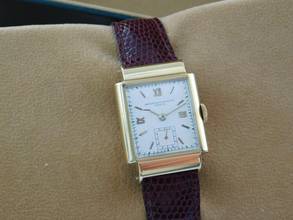 Thumbnail von Vacheron Constantin Tank Vintage Tank 18 Karat Yellow Gold RARE Caliber V 458 Manual Wind 25 x 35 mm unpolished original condition Rare C 458