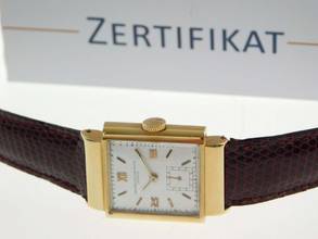 Thumbnail von Vacheron Constantin Tank Vintage Tank 18 Karat Yellow Gold RARE Caliber V 458 Manual Wind 25 x 35 mm unpolished original condition Rare C 458
