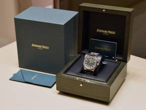 Thumbnail von Audemars Piguet Royal Oak Green Dial Like New Full Set 2025