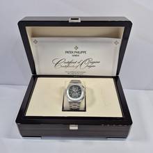 Thumbnail von Patek Philippe Nautilus Travel Time Flyback Chronograph 40.5mm Complete