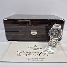 Thumbnail von Patek Philippe Nautilus Travel Time Flyback Chronograph 40.5mm Complete