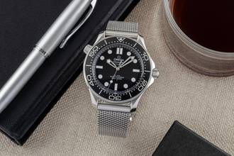 Omega Seamaster Diver 300 M Steel Automatic Ref. 210.30.42.20.01.010 B&P 2025