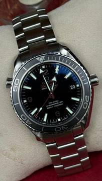  Omega Seamaster Planet Ocean Top condition serviced papers - 2014 