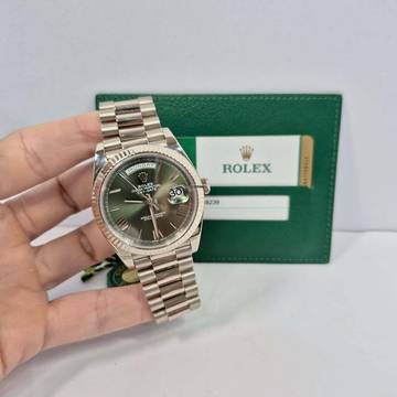  Rolex Day-Date 40 40mm Presidente Ouro Branco Olive Green Automático Completo 