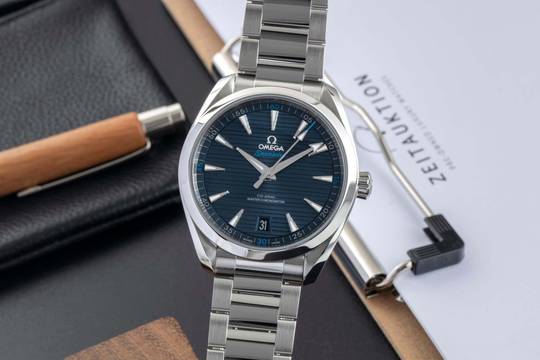  Omega Seamaster Aqua Terra Automatik Herrenuhr 220.10.41.21.03.001 Box 