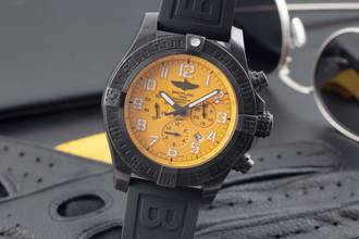 Thumbnail von Breitling Avenger Hurricane 12H Breitlight Cobra Yellow Ref. XB0170E41I1S2 B&P