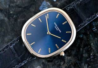 Thumbnail von Patek Philippe Ellipse d'Or 3738 | German Certificate 1993 | blue dial | yellow gold
