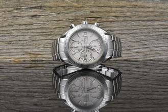  Omega Speedmaster Date 40 Silver / White Dial Automatic 