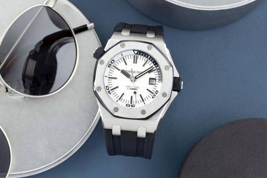  Audemars Piguet Royal Oak Offshore Diver Stahl Ref. 15710ST.OO.A002CA.02 B&P 