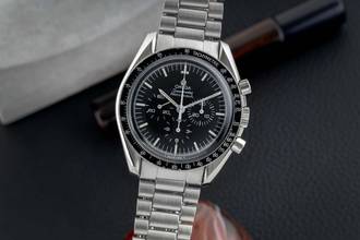 Omega Speedmaster Professional Moonwatch Chronograph Steel Hand-Wound Ref. ST145022