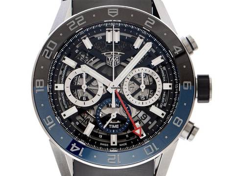  TAG Heuer Carrera GMT Twin-Time Ref.CBG2A1Z.FT6157 2024 Full Set Ungetragen Carrera Chronograph Twin-Time Faltschließe 